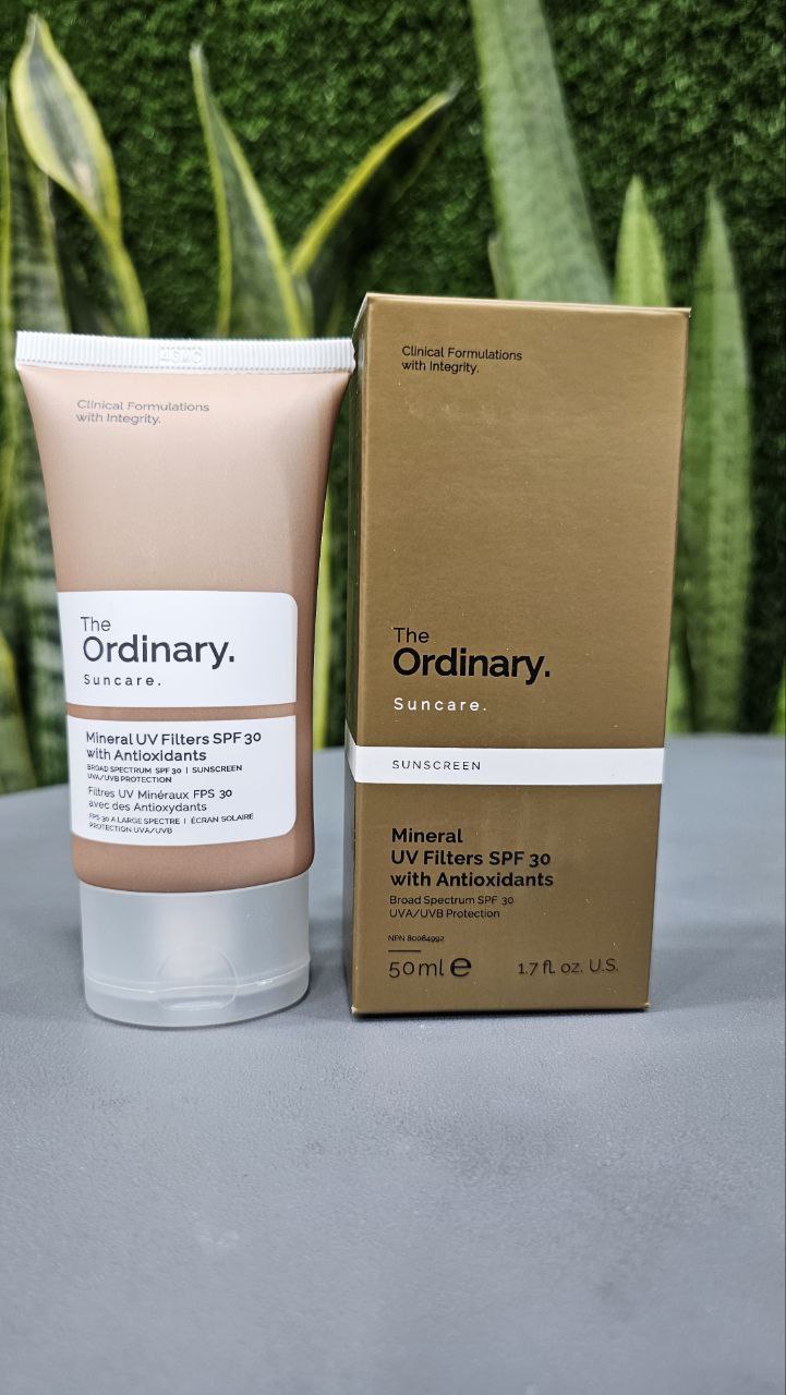 ضد آفتاب بدون رنگ مینرال ضد حساسیت حجم ۵۰ میل